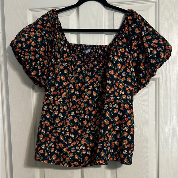 Old Navy Navy Floral Blouse - Picture 1 of 3
